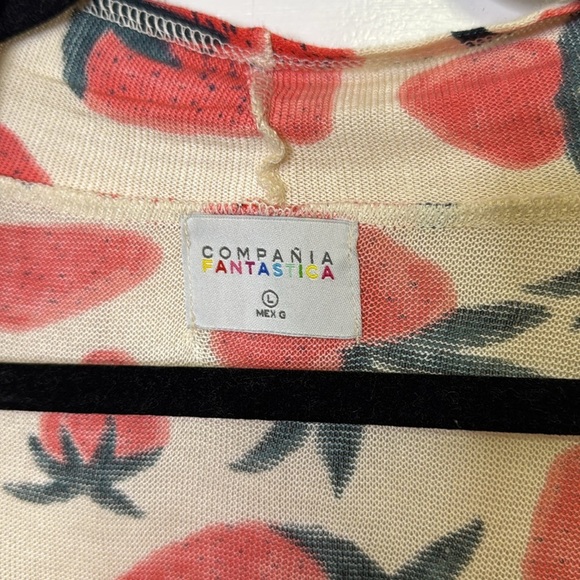 Campania Fantastica Large Strawberry Print Cardigan - Picture 6 of 7